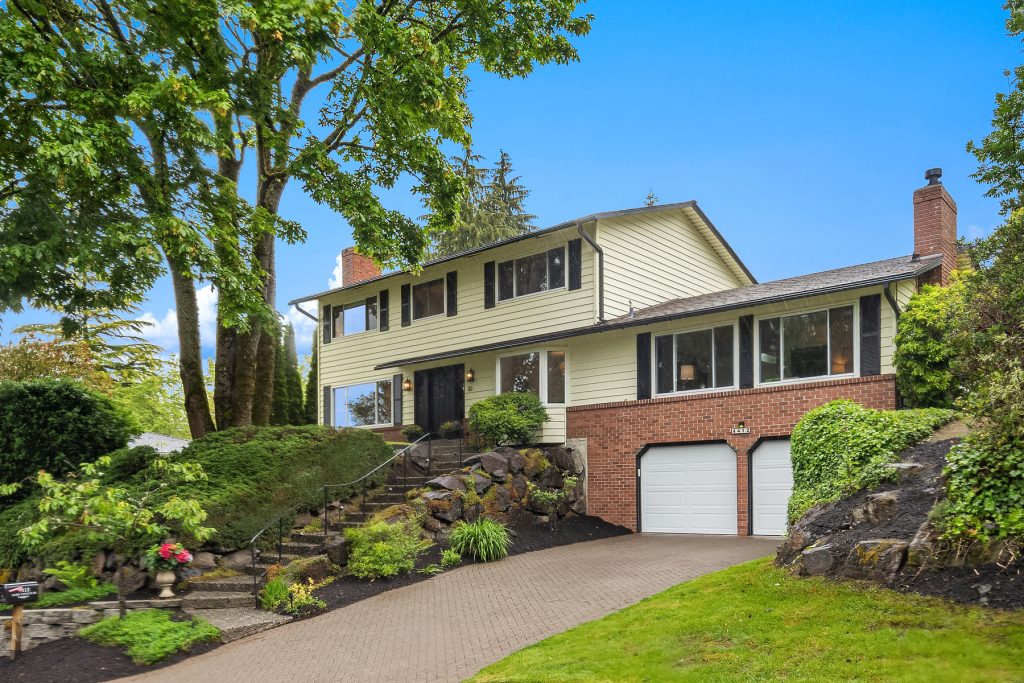 Horizon Heights Stately Charm