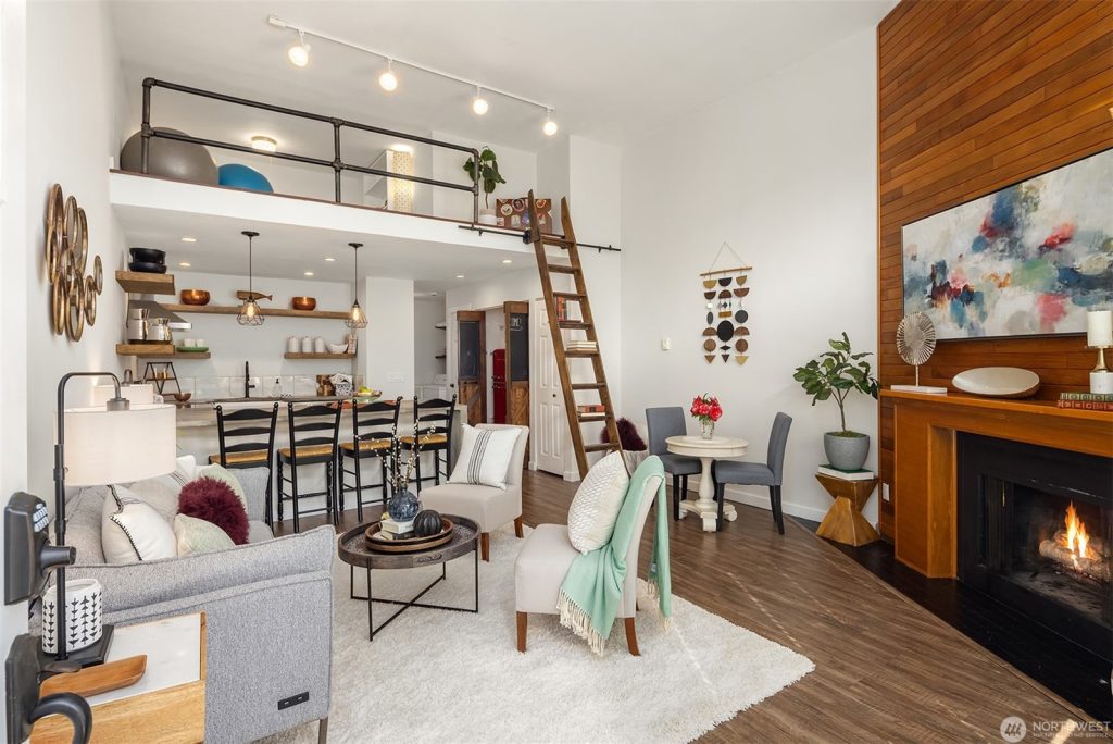 Juanita Bay Townhomes
